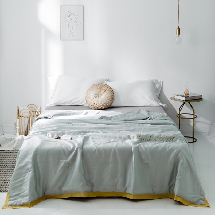 91家纺网 家纺一手货源 找家纺 润缦家纺 2019新款60天丝夏被比心系列 茵石绿