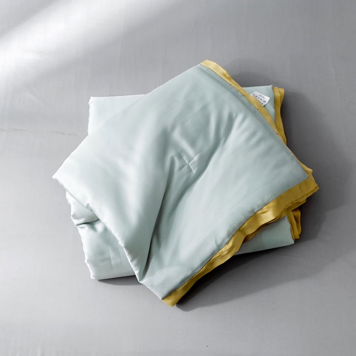 91家纺网 家纺一手货源 找家纺 润缦家纺 2019新款60天丝夏被比心系列 茵石绿