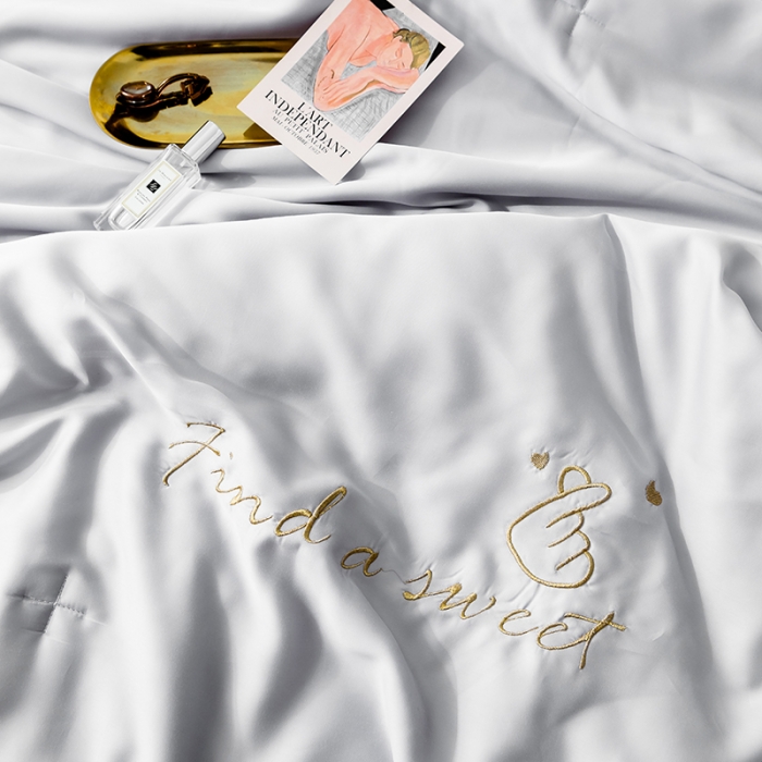 91家纺网 家纺一手货源 找家纺 润缦家纺 2019新款60天丝夏被比心系列 银河灰