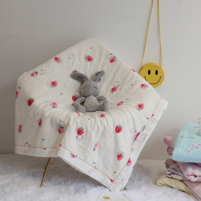 91家纺网 家纺一手货源 找家纺 润缦家纺 2019全棉双层纱夏被 草莓甜心