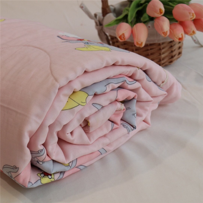 91家纺网 家纺一手货源 找家纺 润缦家纺 全棉双层纱夏被 小飞象粉