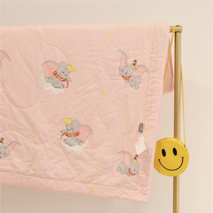 91家纺网 家纺一手货源 找家纺 润缦家纺 全棉双层纱夏被 小飞象粉