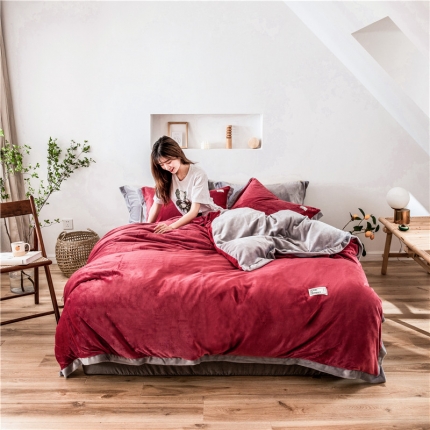 91家纺网 家纺一手货源 找家纺 润缦 2019新款牛奶绒终版四件套 草莓红浅灰