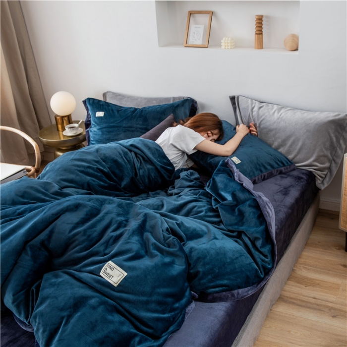 91家纺网 家纺一手货源 找家纺 润缦 2019新款牛奶绒终版四件套 海蓝深灰