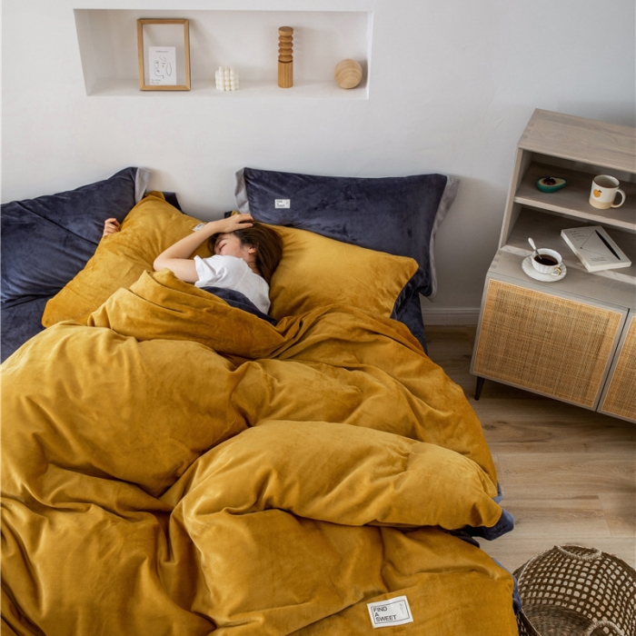 91家纺网 家纺一手货源 找家纺 润缦 2019新款牛奶绒终版四件套 秋黄深灰