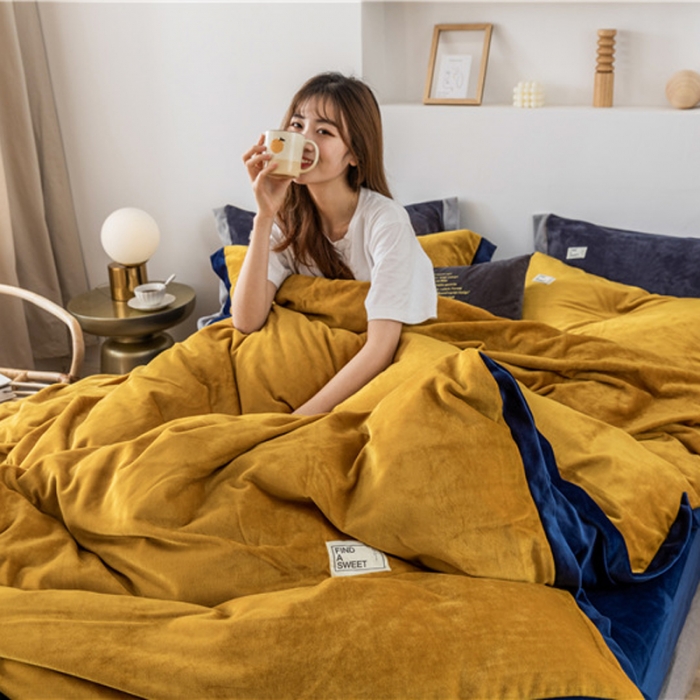 91家纺网 家纺一手货源 找家纺 润缦 2019新款牛奶绒终版四件套 秋黄藏青