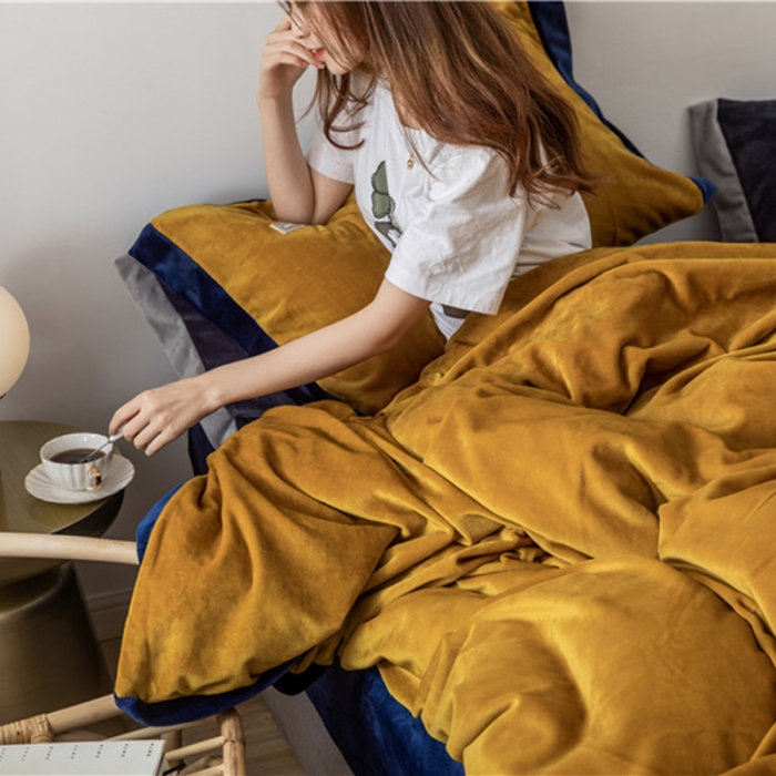 91家纺网 家纺一手货源 找家纺 润缦 2019新款牛奶绒终版四件套 秋黄藏青