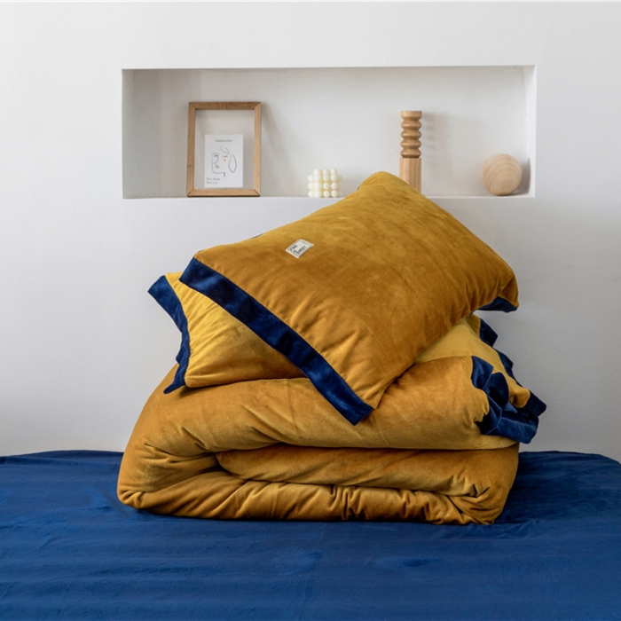 91家纺网 家纺一手货源 找家纺 润缦 2019新款牛奶绒终版四件套 秋黄藏青