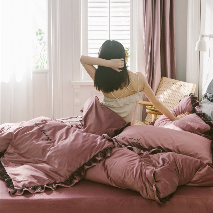 91家纺网 家纺一手货源 找家纺 润缦 2019新款水晶绒蕾丝边四件套 蕾丝-豆沙