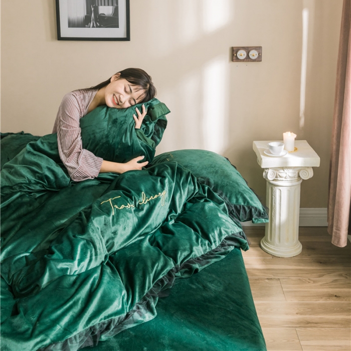 91家纺网 家纺一手货源 找家纺 润缦 2019新款水晶绒蕾丝边四件套 蕾丝-墨绿