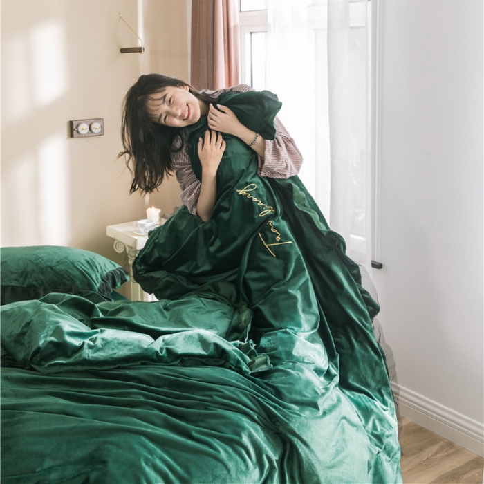 91家纺网 家纺一手货源 找家纺 润缦 2019新款水晶绒蕾丝边四件套 蕾丝-墨绿