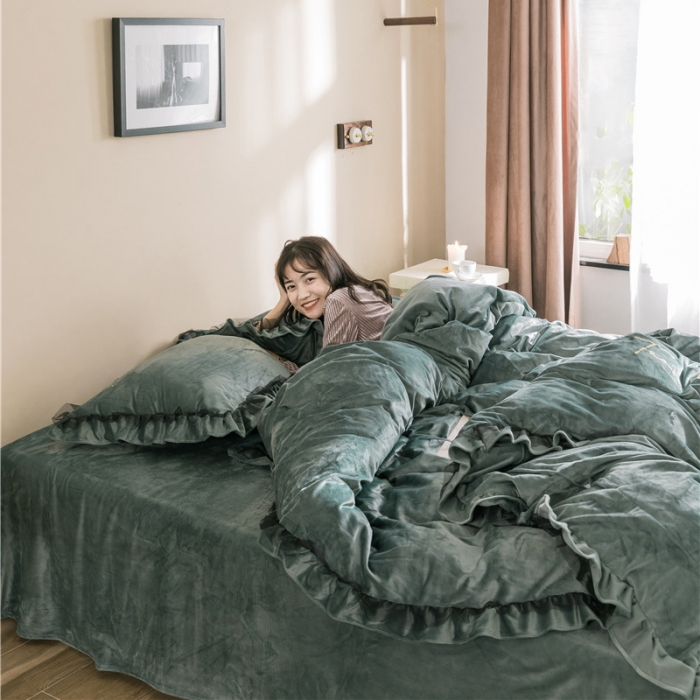 91家纺网 家纺一手货源 找家纺 润缦 2019新款水晶绒蕾丝边四件套 蕾丝-英伦绿