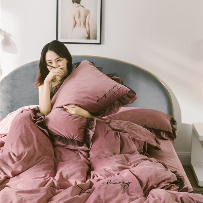 91家纺网 家纺一手货源 找家纺 （总）润缦 2019新款水晶绒蕾丝边四件套