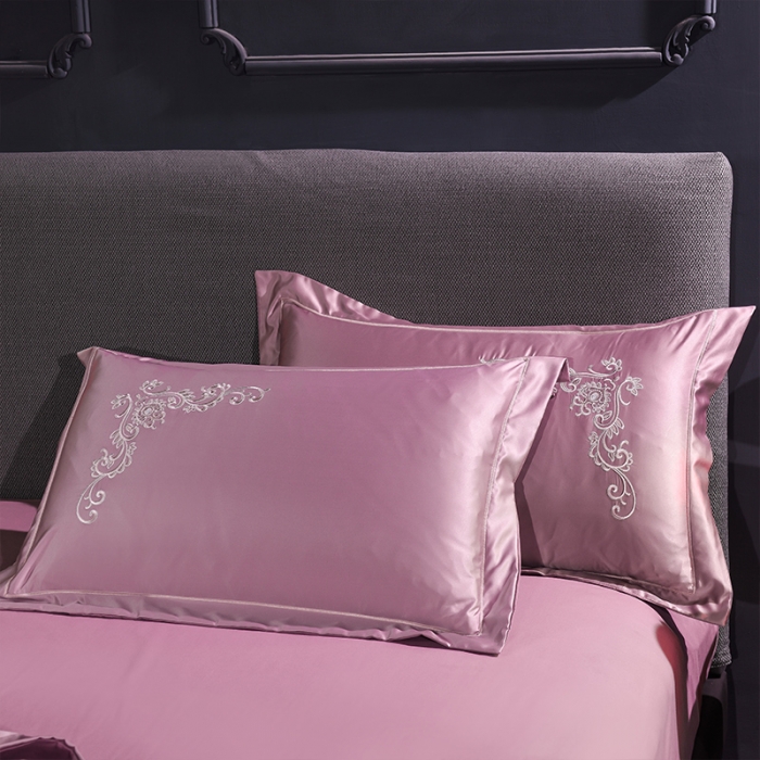 91家纺网 家纺一手货源 找家纺 （总）安妮 2020新款水洗真丝欧若拉刺绣四件套