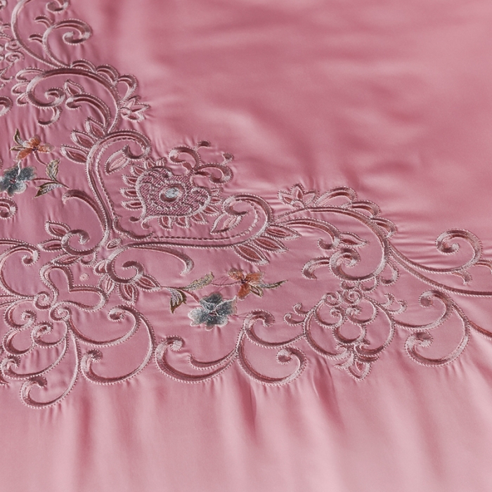 91家纺网 家纺一手货源 找家纺 安妮 2020新款水洗真丝欧若拉刺绣四件套 欧若拉-粉色