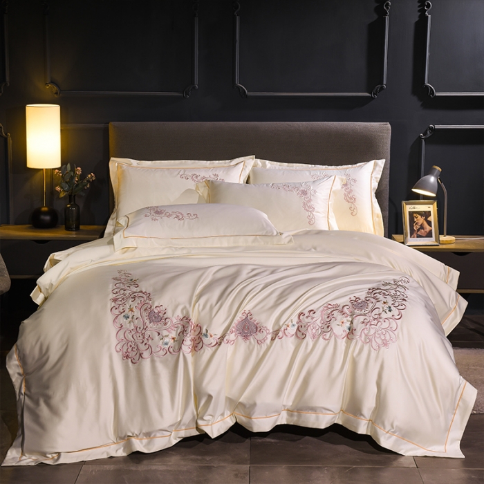 91家纺网 家纺一手货源 找家纺 安妮 2020新款水洗真丝欧若拉刺绣四件套 欧若拉-米黄