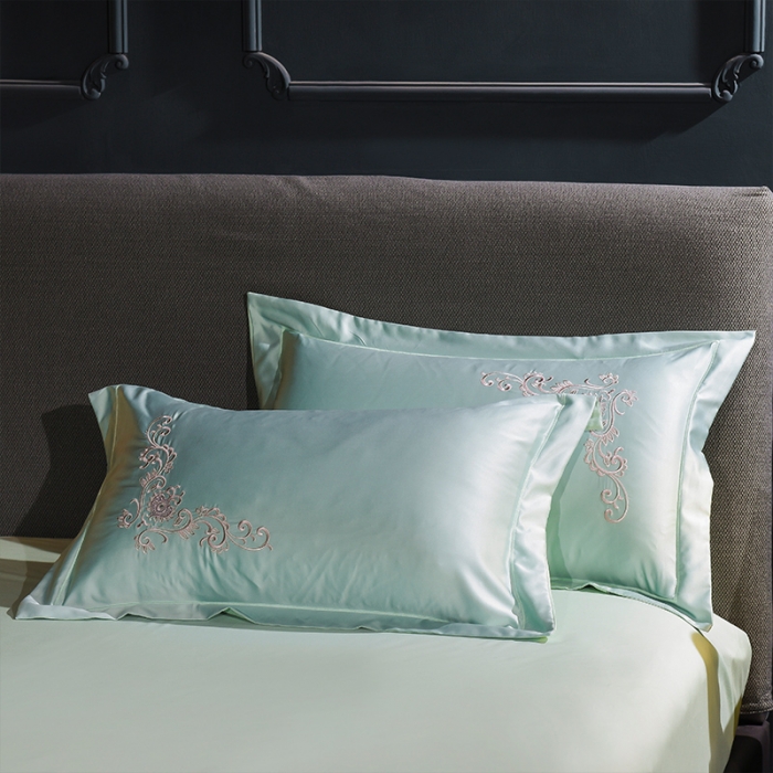 91家纺网 家纺一手货源 找家纺 安妮 2020新款水洗真丝欧若拉刺绣四件套 欧若拉-水绿