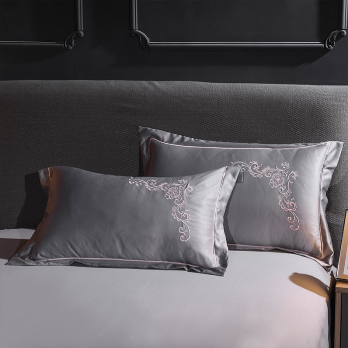 91家纺网 家纺一手货源 找家纺 安妮 2020新款水洗真丝欧若拉刺绣四件套 欧若拉-银灰