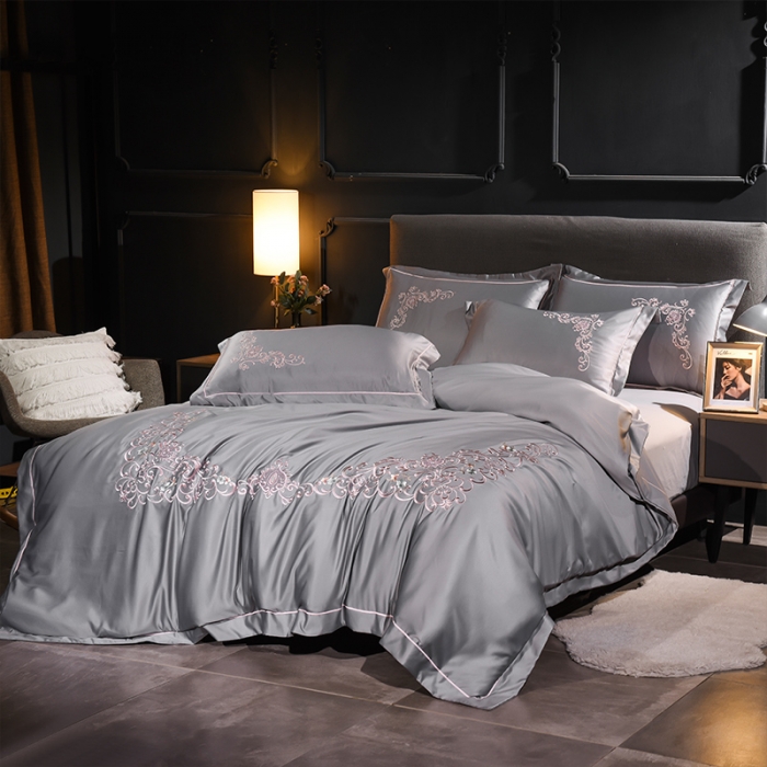 91家纺网 家纺一手货源 找家纺 安妮 2020新款水洗真丝欧若拉刺绣四件套 欧若拉-银灰