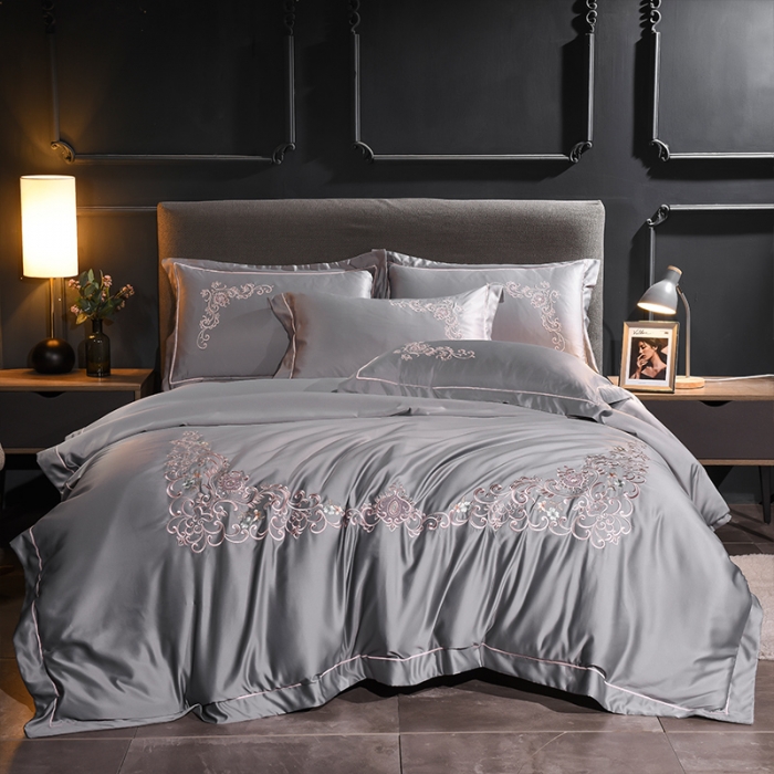 91家纺网 家纺一手货源 找家纺 安妮 2020新款水洗真丝欧若拉刺绣四件套 欧若拉-银灰