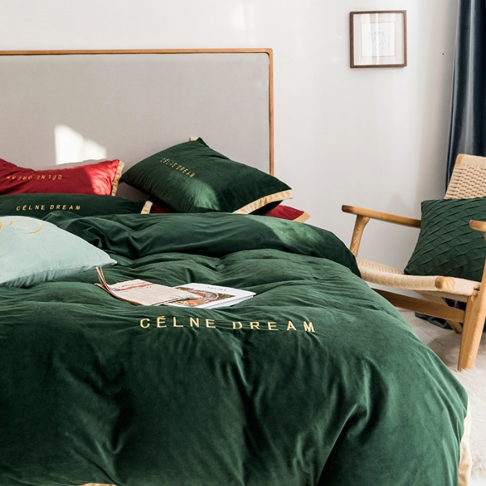 91家纺网 家纺一手货源 找家纺 （总）安妮 2020赛琳娜丽丝绒水晶绒四件套床笠款《带包装》