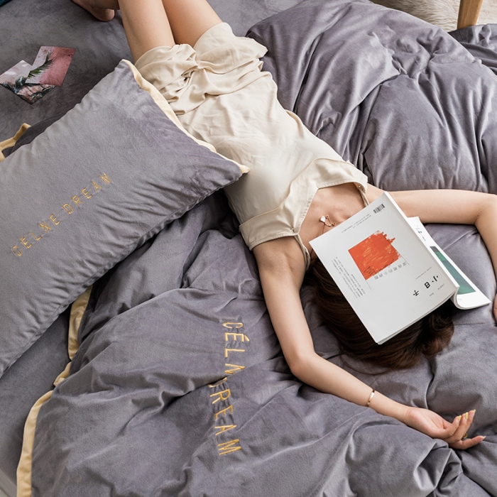 91家纺网 家纺一手货源 找家纺 安妮 2020赛琳娜丽丝绒水晶绒四件套床单款《带包装》 银灰