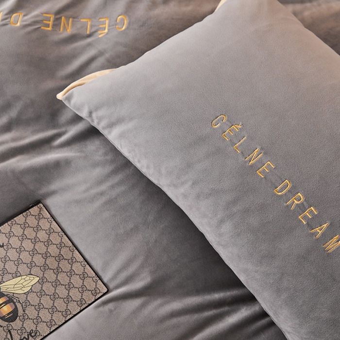 91家纺网 家纺一手货源 找家纺 安妮2020赛琳娜丽丝绒水晶绒四件套床单款带包装棚拍图 银灰