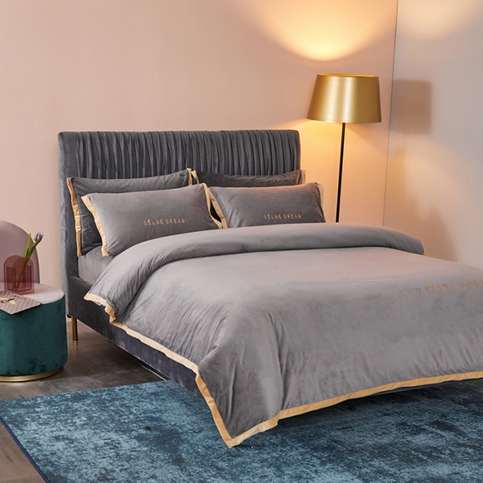 91家纺网 家纺一手货源 找家纺 安妮2020赛琳娜丽丝绒水晶绒四件套床单款带包装棚拍图 银灰