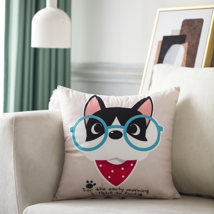 91家纺网 家纺一手货源 找家纺 橘夏纺织品 2025新款亲肤短毛绒印花抱枕 眼镜狗