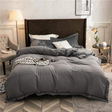 91家纺网 家纺一手货源 找家纺 骏腾 2022新款甜心公主水晶绒绣花四件套 甜心公主-灰