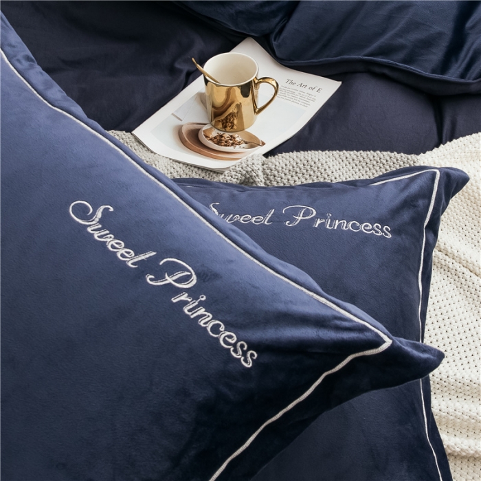 91家纺网 家纺一手货源 找家纺 骏腾 2022新款甜心公主水晶绒绣花四件套 甜心公主-宝蓝