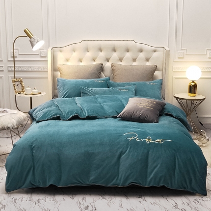 91家纺网 家纺一手货源 找家纺 （总）米奈 2020北欧水晶绒四件套法莱绒四件套滚边绣花罗恩