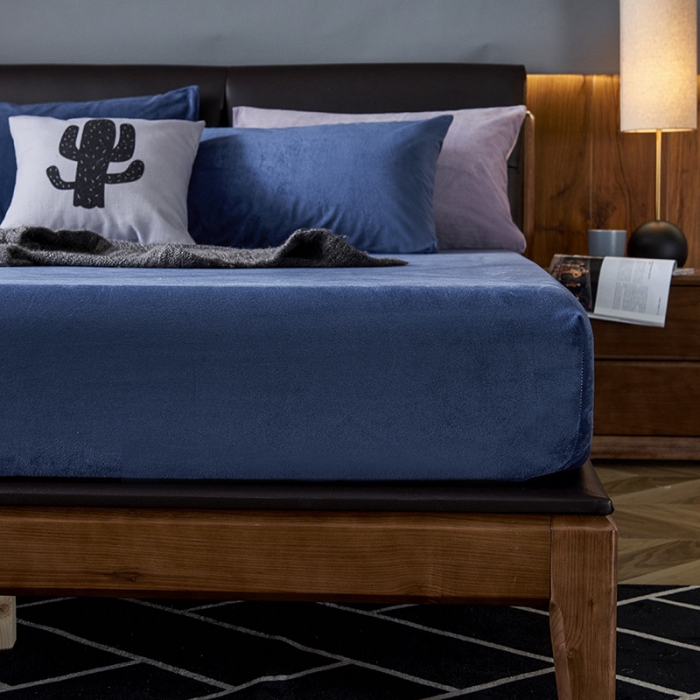 91家纺网 家纺一手货源 找家纺 小米笠 2019新款160克水晶绒床笠床罩 深蓝
