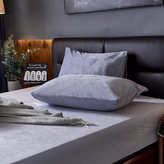 91家纺网 家纺一手货源 找家纺 小米笠 2019新款200克水晶绒床笠床罩 浅蓝灰