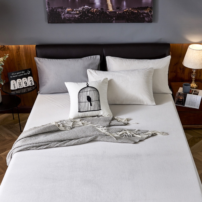 91家纺网 家纺一手货源 找家纺 小米笠 2019新款200克水晶绒床笠床罩 米灰