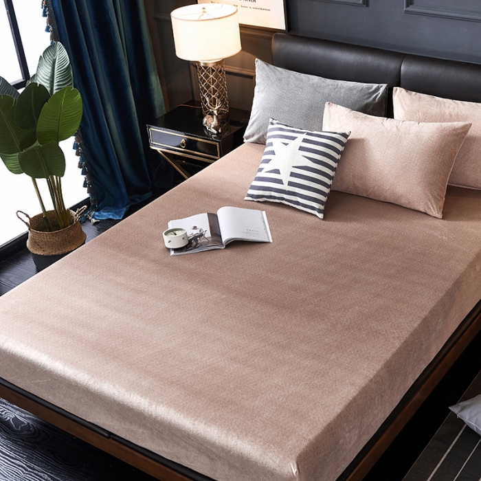 91家纺网 家纺一手货源 找家纺 小米笠 2019新款水晶绒印花床笠床罩 条纹驼