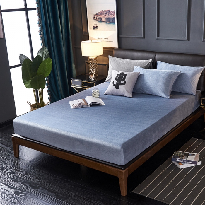 91家纺网 家纺一手货源 找家纺 小米笠 2019新款水晶绒印花床笠床罩 条纹蓝