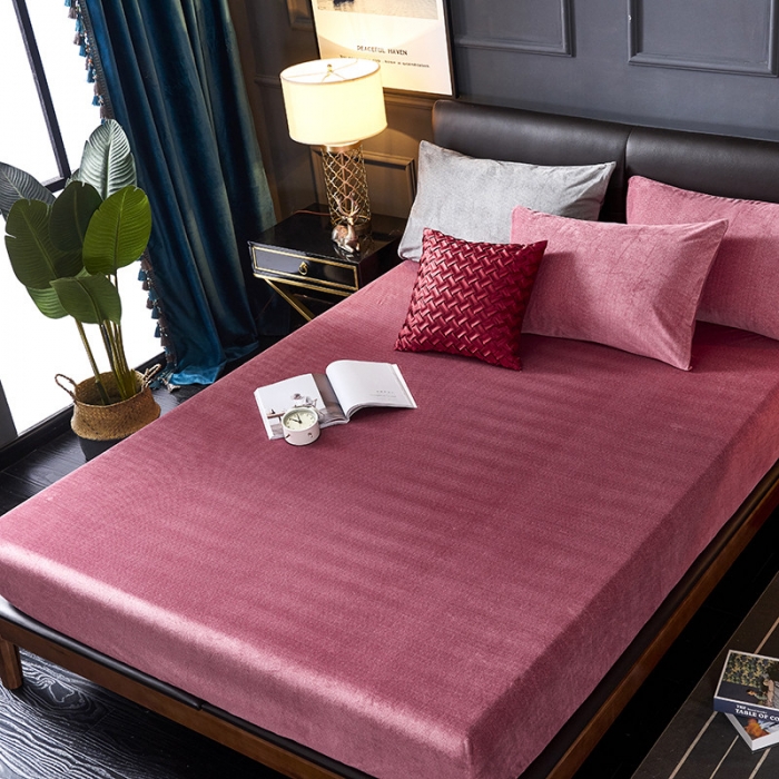 91家纺网 家纺一手货源 找家纺 小米笠 2019新款水晶绒印花床笠床罩 条纹红