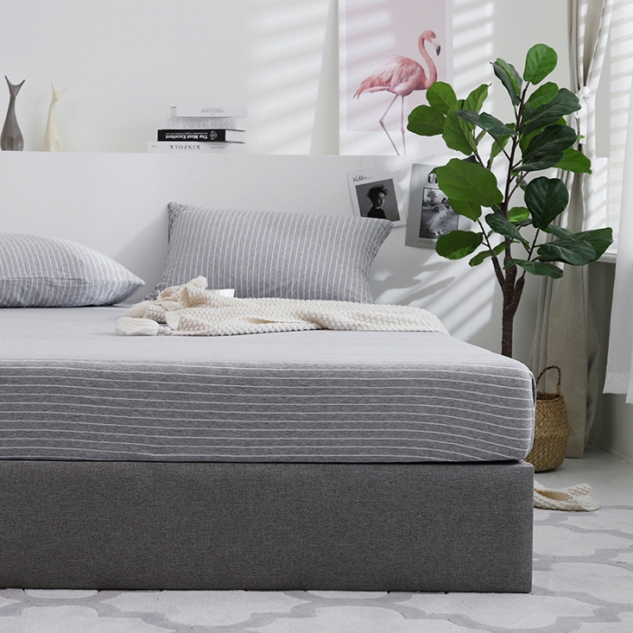 91家纺网 家纺一手货源 找家纺 小米笠 2019新款针织天竺棉床笠床罩 灰白细条