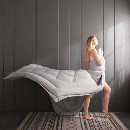 91家纺网 家纺一手货源 找家纺 （总）换种生活2019新款臻品大豆冬被（带桶状手拎袋）外模图