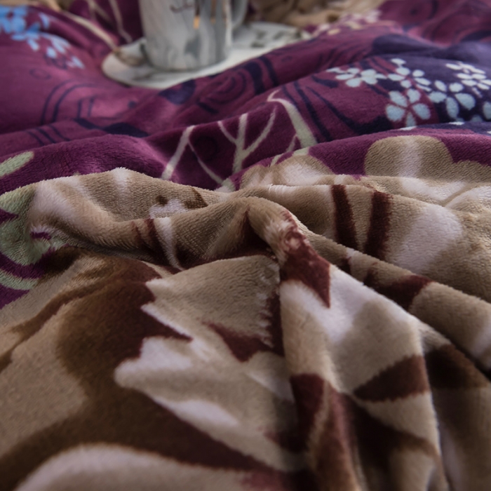 91家纺网 家纺一手货源 找家纺 佳梦达2023款牛奶绒包边吊边工艺款四件套亏本处理 紫金花