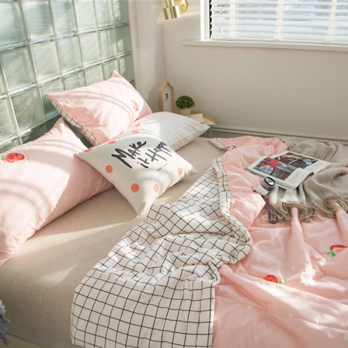 91家纺网 家纺一手货源 找家纺 头等舱 2019全棉13372北欧夏被 草莓