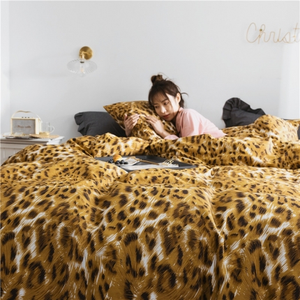 91家纺网 家纺一手货源 找家纺 （总）艾佳 全棉13372春夏简约爆款四件套床单款