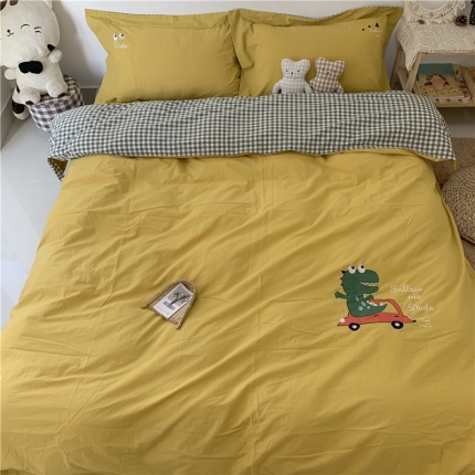 91家纺网 家纺一手货源 找家纺 孩子王家纺 2023新款ab版全棉水洗棉三四件套 小恐龙桔黄