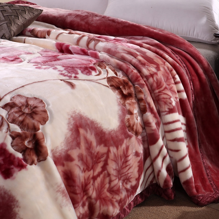 91家纺网 家纺一手货源 找家纺 法莱妮2025新款双层加厚拉舍尔毛毯 婚庆 单双人 厂家直销可定制 一见春秋