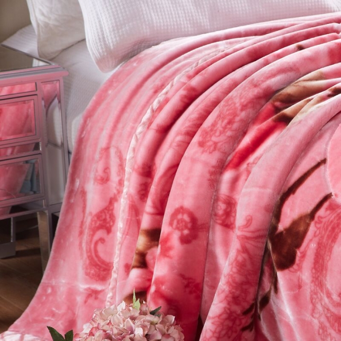 91家纺网 家纺一手货源 找家纺 法莱妮2025新款双层加厚拉舍尔毛毯 婚庆 单双人 厂家直销可定制 虞美人