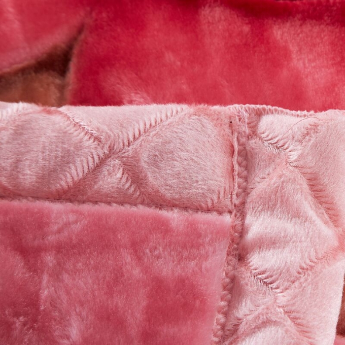 91家纺网 家纺一手货源 找家纺 法莱妮2025新款双层加厚拉舍尔毛毯 婚庆 单双人 厂家直销可定制 虞美人