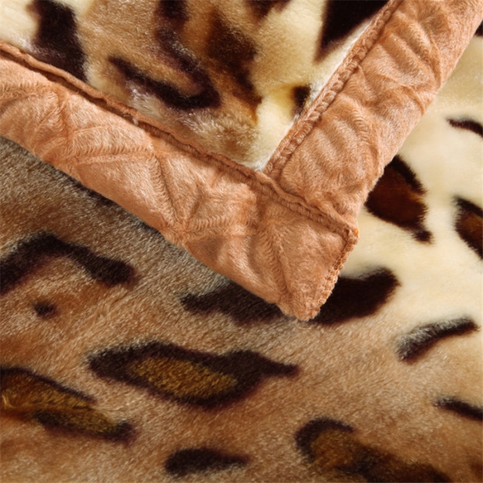 91家纺网 家纺一手货源 找家纺 法莱妮2025新款双层加厚拉舍尔毛毯 婚庆 单双人 厂家直销可定制 经典豹纹