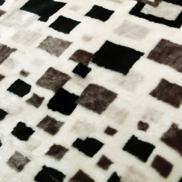 91家纺网 家纺一手货源 找家纺 法莱妮2025新款双层加厚拉舍尔毛毯 婚庆 单双人 厂家直销可定制 经典格子