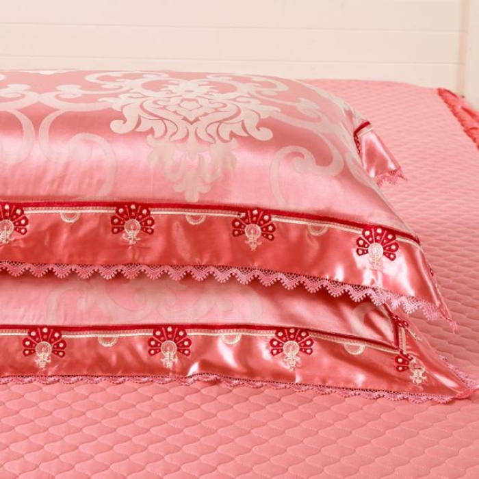 91家纺网 家纺一手货源 找家纺  兴美佳家纺 提花全棉夹棉床裙四件套 梦曼